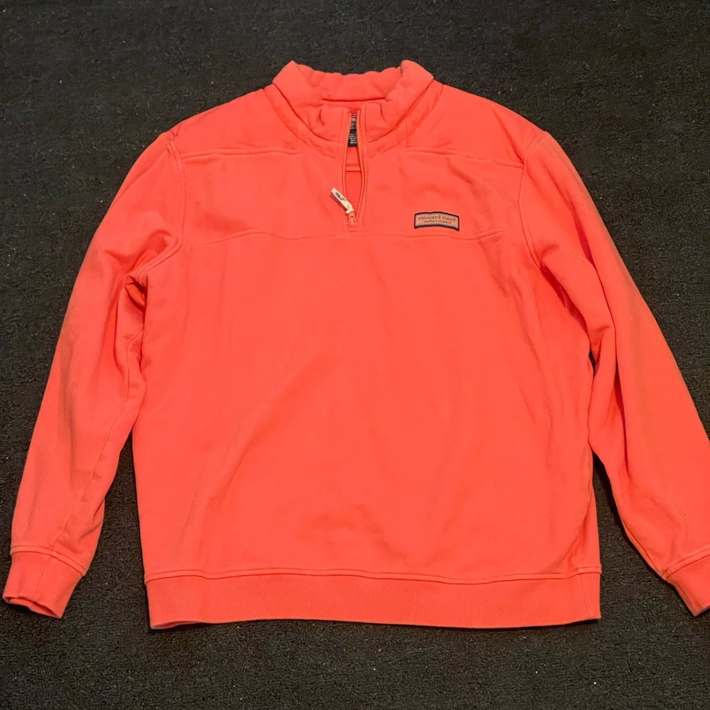 Vineyard vines pullover size Large